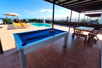 Villa 22 en Tías con billar y piscina privada