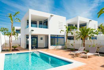 Villa con piscina privada en Playa Blanca, La Marina