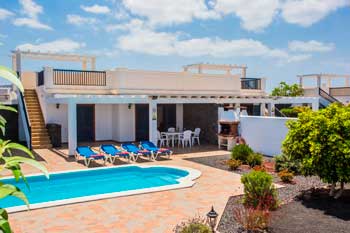 Villa con barbacoa y piscina privada en Playa Blanca, Susaeta